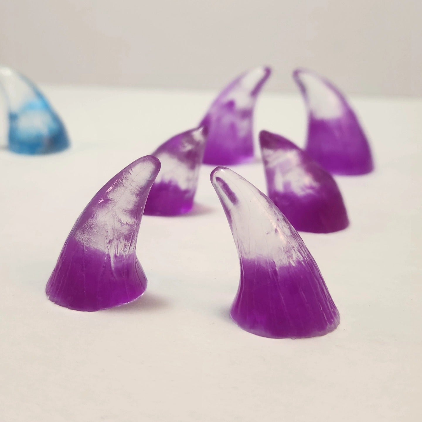 Assorted Aradani Resin Glue-on Horns - Blue and Purple Smoke