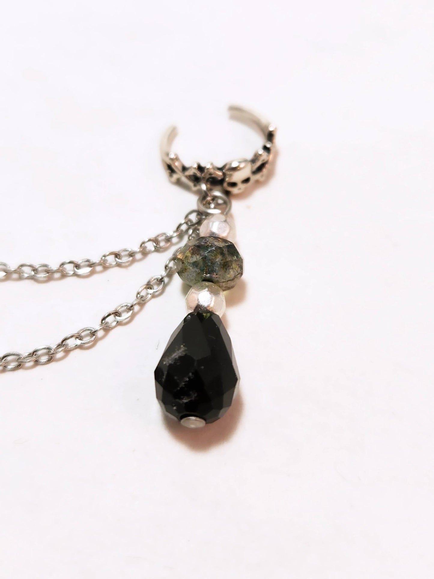 Gothic Skull Chain Ear Cuff