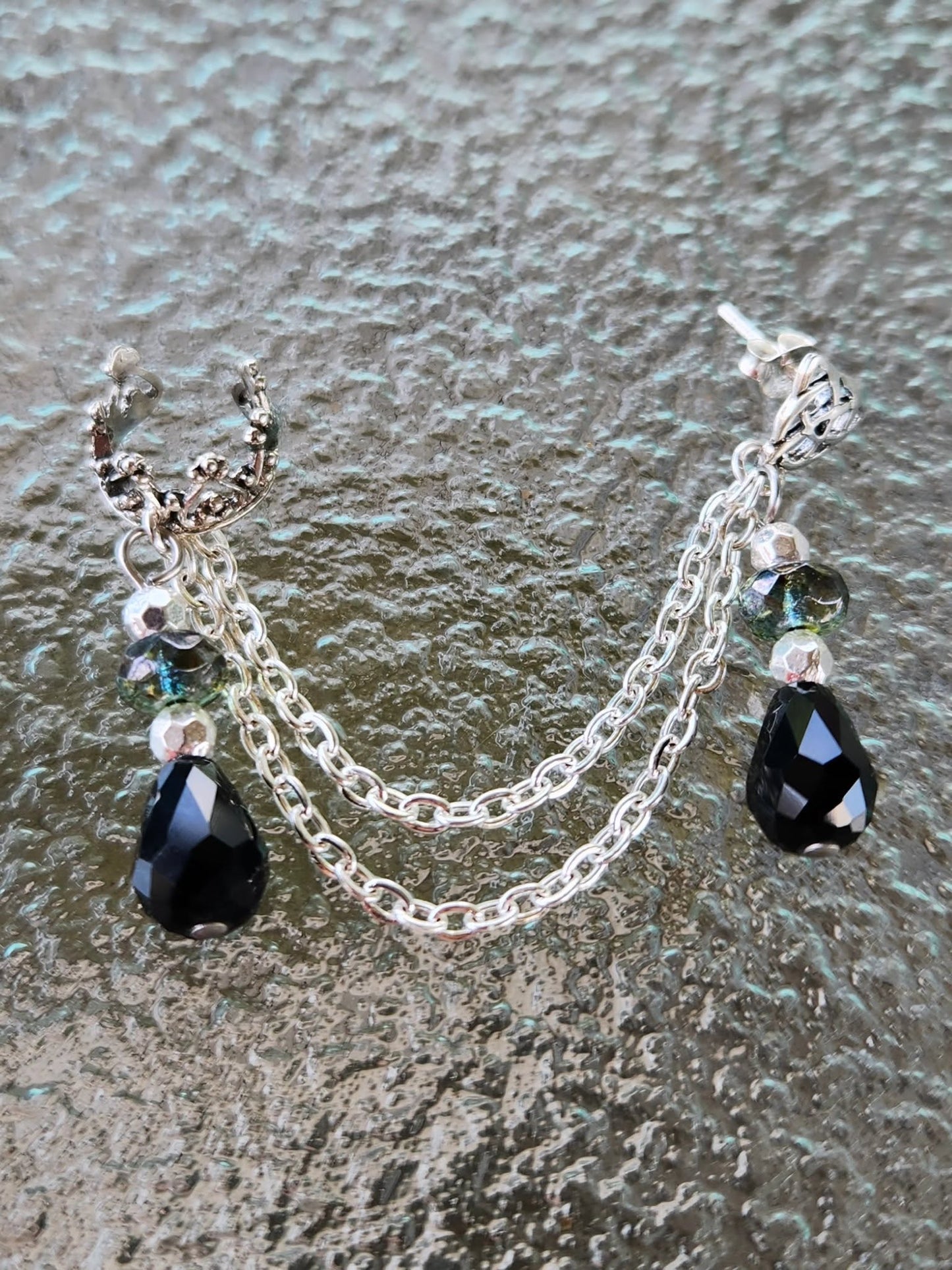 Royal Gothic Night Fae Fancy Chain Ear Cuff