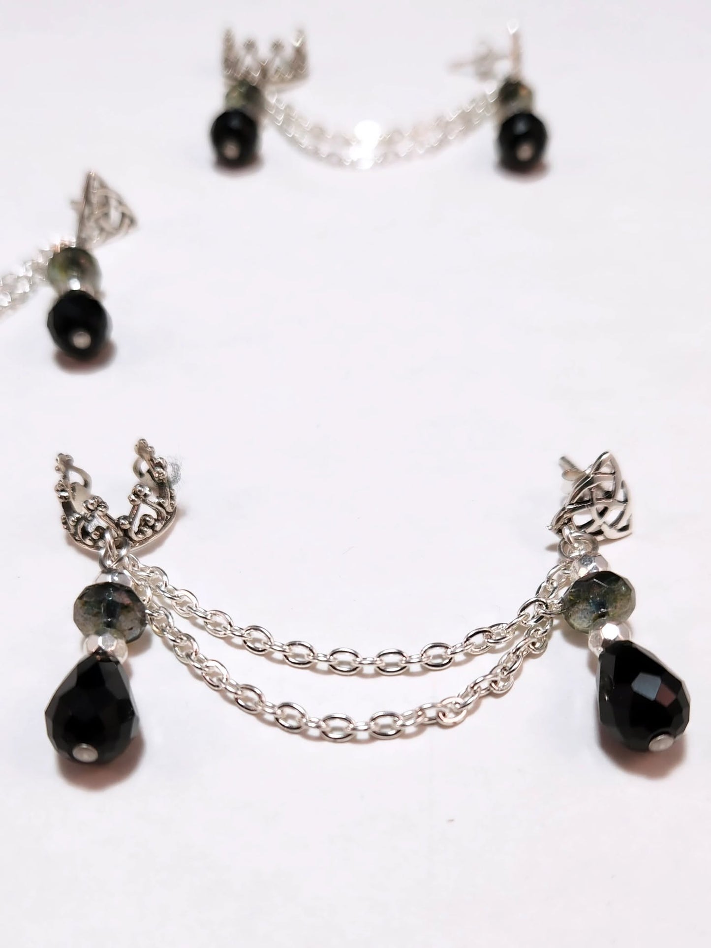 Royal Gothic Night Fae Fancy Chain Ear Cuff