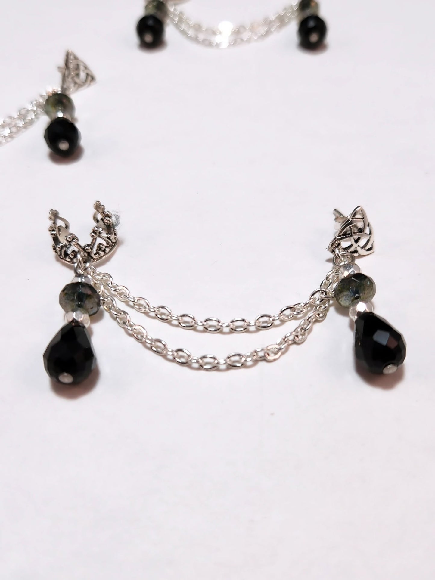 Royal Gothic Night Fae Fancy Chain Ear Cuff