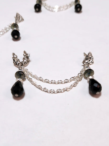 Royal Gothic Night Fae Fancy Chain Ear Cuff