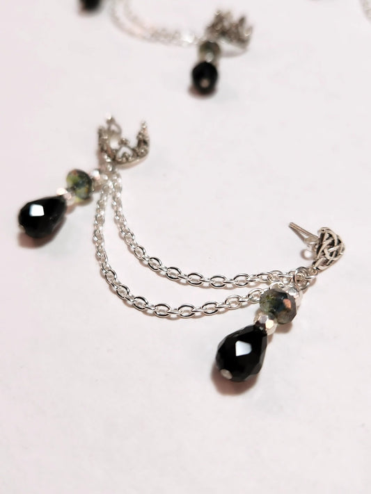 Royal Gothic Night Fae Fancy Chain Ear Cuff