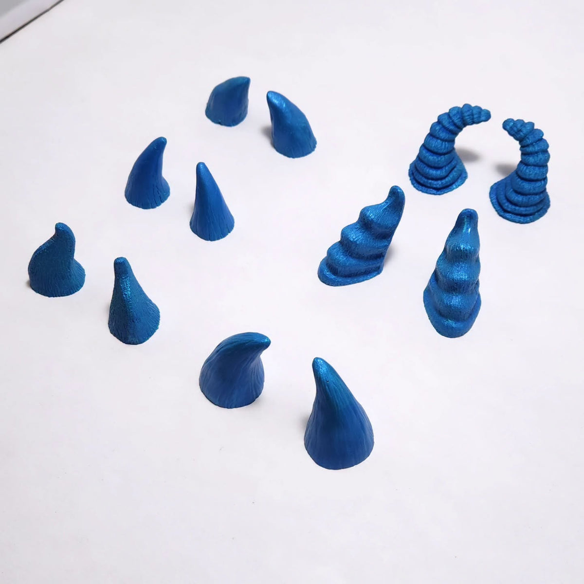 Assorted Aradani Resin Glue-on Horns - Iridescent Night